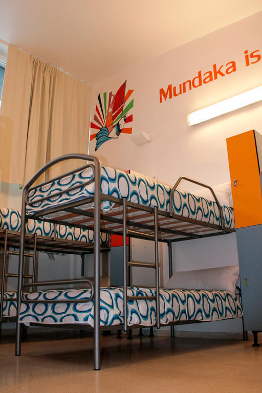 Mundaka Hostel & Sports Cafe Eksteriør billede